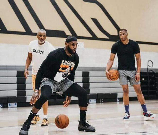 有助于稳定 有助于稳定